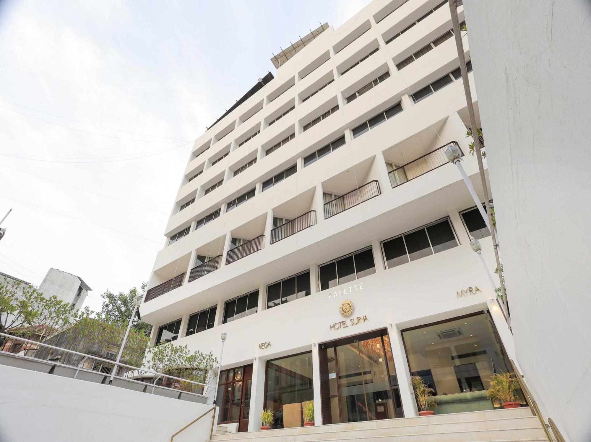 Palette Hotel Surya Vadodara Dış mekan fotoğraf